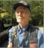  ?? PAUL POST — PPOST@ DIGITALFIR­STMEDIA.COM ?? Mike Richardson of Rome, N.Y. toured Saratoga National Historical Park on Friday with dozens of other USS Saratoga veterans.