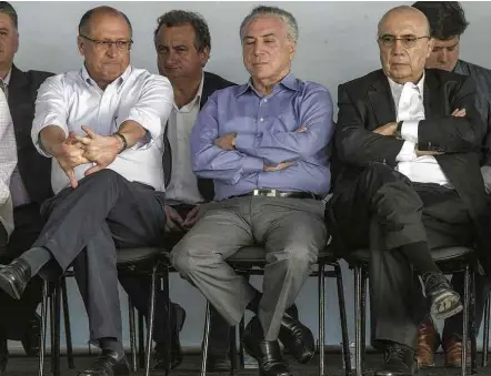  ?? Marlene Bergamo/Folhapress ?? O governador de São Paulo, Geraldo Alckmin, Michel Temer e o ministro Henrique Meirelles, em Limeira, neste sábado