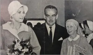  ??  ?? Their Serene Highnesses, Prince Rainier and Princess Grace with Mother Mary Martin in 1961.