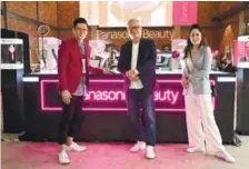  ??  ?? (from far left) Tan, Panasonic Malaysia general manager Chew Keng Heng, and Panasonic Malaysia team leader Janice Tan Shin Yin. (below) Behind the scenes at the KLFW Studio.