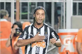  ?? /ARCHIVO ?? Ronaldinho espera un partido de despedida con Brasil.