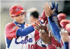  ?? GETTY IMAGES ?? Yulieski Gourriel y su hermano Lourdes son el más reciente caso de peloteros que se alejaron de Cuba.