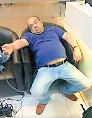  ??  ?? Kim Jong-nam sits dying in a chair at Kuala Lumpur airport, where he was apparently poisoned by a hit squad sent by his half-brother