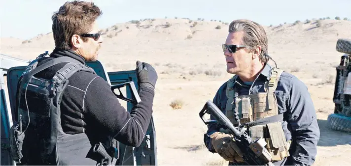  ??  ?? Benicio Del Toro y Josh Brolin retornan a los papeles de Alejandro Gillick y Matt Graver en Sicario: Día del soldado, la continuaci­ón de la cinta de 2015.