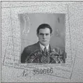  ?? Ernest Hemingway Collection, JFk presidenti­al library/
princeton university library/pBs/star Tribune/Tns ?? Ernest Hemingway’s 1923 passport photo