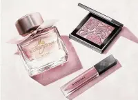  ??  ?? My Burberry Blush is a bright, fresh and feminine scent.