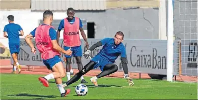  ?? ERASMO FENOY ?? El meta de origen polaco Mateusz Kania, que aspira a estrenarse como titular