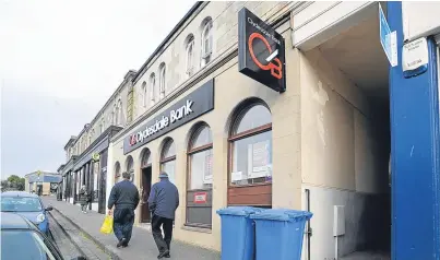  ??  ?? The Clydesdale Bank in Newport before its closure. Branches of banks are closing at a faster rate in Scotland than in England, Wales and Northern Ireland.