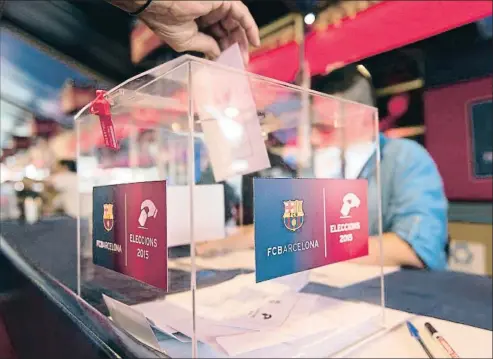  ?? GEMMA MIRALDA ?? Una urna electoral utilizada en las elecciones a la presidenci­a del FC Barcelona celebradas en el 2015