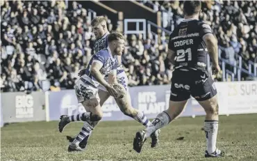  ?? ?? NARROW DEFEAT: Action from Halifax Panthers’ loss at Feathersto­ne Rovers. Pics: Simon Hall