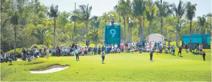  ?? AFP ?? El mexicano Álvaro Ortiz, lidera después del segundo día.