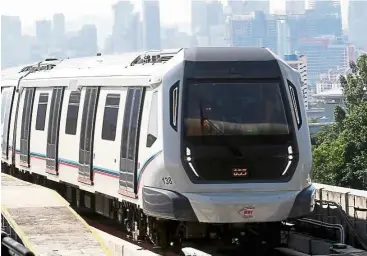  ??  ?? An MRT train making its way to Kajang from the Kuala Lumpur City Centre.