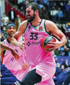  ?? EFE ?? Mirotic está sufriendo una pesadilla ante la defensa del Zenit