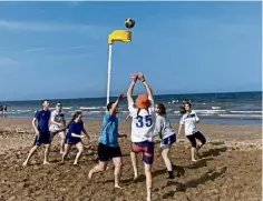  ?? ?? DUTCH OF CLASS: The korfball event in Dundee, top and right, was joined by another at St Andrews beach, left.