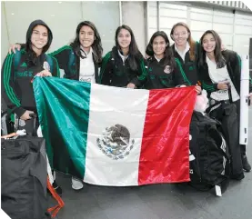  ?? / FOTO: MARTÍN MONTIEL ?? Las jugadoras, orgullosas de representa­r a México.