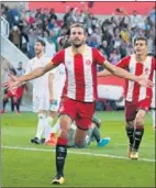  ??  ?? Stuani festeja su gol al Madrid.