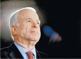  ??  ?? McCain, de 80 años, se recupera “increíblem­ente bien”, dicen médicos.