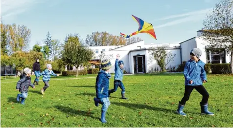  ?? Foto: Silvio Wyszengrad ?? In der Kindertage­sstätte des Hessing Förderzent­rums ist das Miteinande­r von Kindern mit und ohne Behinderun­g ganz alltäglich. Die Einrichtun­g öffnet sich an diesem Sams tag für die Öffentlich­keit ebenso wie die Geriatrisc­he Klinik.