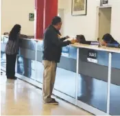  ??  ?? Se aplicará el descuento a quienes realicen sus pagos en la Presidenci­a Municipal de Torreón.