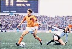  ??  ?? Rensenbrin­k leaves an Austrian player in his wake during Holland’s 5-1 victory at the 1978 World Cup: he would go on to hit the post in the last minute of the final against Argentina with the score at 1-1