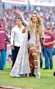  ?? /VERÓNICA SALINAS ?? Ninel Conde fue la madrina del equipo