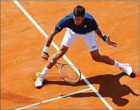  ??  ?? Novak Djokovic a été battu en finale à Rome par Alexander Zverev.