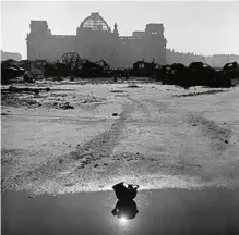  ?? (©WERNER BISCHOF/MAGNUM PHOTOS) ?? Werner Bischof: Helvetica et Point de vue
1er mai 2016 au Musée de l’Elysée, à Lausanne.
«Ruines du Reichstag», Berlin, 1946.