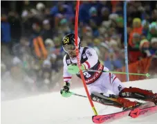  ?? Bild: ANDREAS PRANTER ?? VAN VINNARE. Marcel Hirscher vann, men det blev endast med fyra hundradela­rs marginal.