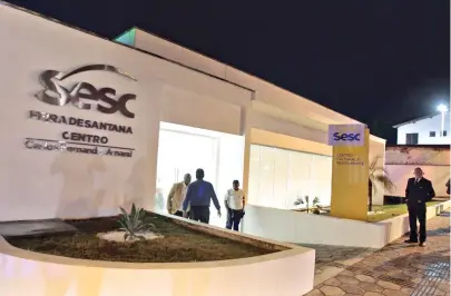  ?? ARISSON MARINHO ?? Complexo em Feira de Santana foi inaugurado ontem à noite; restaurant­e do Sesc começa a funcionar hoje