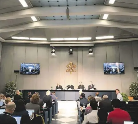  ?? Synod2018 ?? Presentaci­ón de la XV Asamblea General Ordinaria del Sínodo sobre los jóvenes, el pasado lunes