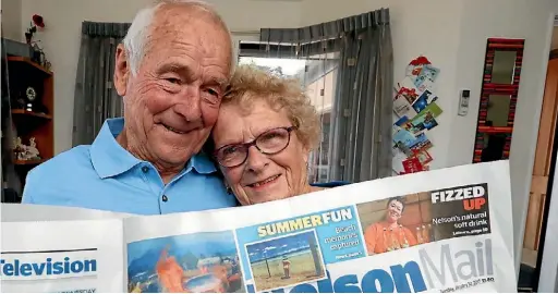  ?? MARTIN DE RUYTER ?? Don Andrews and Valerie Andrews have subscribed to the Nelson Mail for all 60 years of their married life.