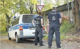  ?? BILD: Günther Richter ?? Auch am Bahnhof in Delmenhors­t waren Polizisten der Bundespoli­zei im Einsatz.