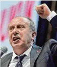  ?? Foto: dpa ?? Der Kemalist Muharrem Ince könnte Er dogans Wahlsieg verhindern.