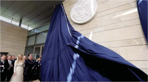  ?? (Reuters) ?? THE UNVEILING of the embassy in Jerusalem.