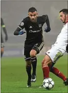  ??  ?? Rachid Ghezzal, ici face à Séville.