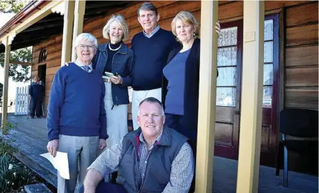  ?? Photos: Bev Lacey ?? CELEBRATIO­N: Benjamin Glennie’s relatives (from left) Henry, Joy, Doug, Anne and (front) Mal Glennie, turned out to the Royal Bulls Head Inn for the open day.