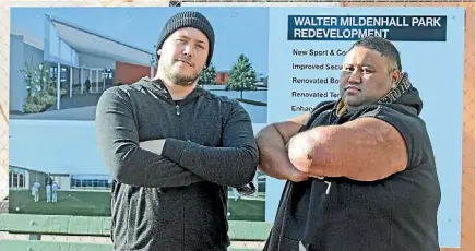  ??  ?? James Weir and Vince Tamihere are staunchly opposed to a new Lower Hutt bowling facility having any link to gambling.