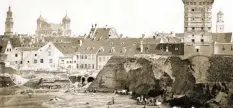  ?? Foto: Sammlung Häußler ?? Als die Augsburger endlich das Gögginger Tor abtragen durften, konnte die Stadt zum neuen Bahnhof hin wachsen.