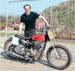  ?? ?? Before the British big twins became prevalent, a Gold Star was a common choice for American flat-track racers. Adrian Soames with and, below, on, his tribute version.