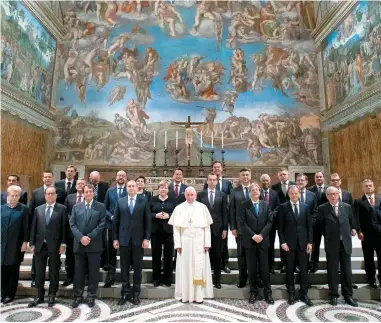  ??  ?? Près de 30 dirigeants de partout dans le monde ont convergé vers la Cité du Vatican afin de rencontrer le pape, hier, dans le cadre de la célébratio­n des 60 ans du traité de Rome.