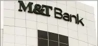  ?? Ned Gerard / Hearst Connecticu­t Media ?? M&T Bank has announced 325 layoffs as part of its acquisitio­n of People’s United Bank.