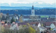  ?? FOTO: HELMUTH ASSFALG ?? Im Ortskern von Stafflange­n sind in den vergangene­n Jahren 16 Bauvorhabe­n mit ELR-Mitteln gefördert worden.