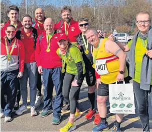  ?? ?? Bags of talent
Law and District competitor­s taking part in the Alloa half-marathon