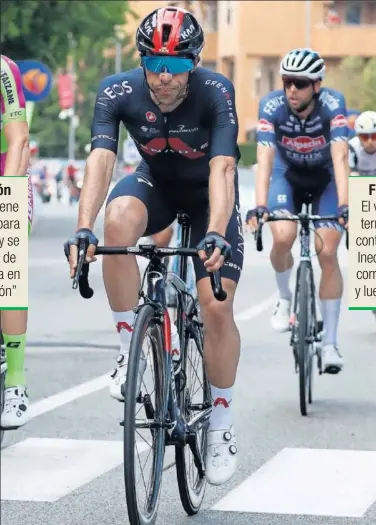  ??  ?? Jonathan Castroviej­o, después de cruzar la línea de meta en la segunda etapa del Giro, en Novara.