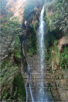  ??  ?? GO CHASING waterfalls in the desert.