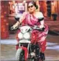  ??  ?? Actor Ali Asgar as Dadi and Nani on two different comedy shows