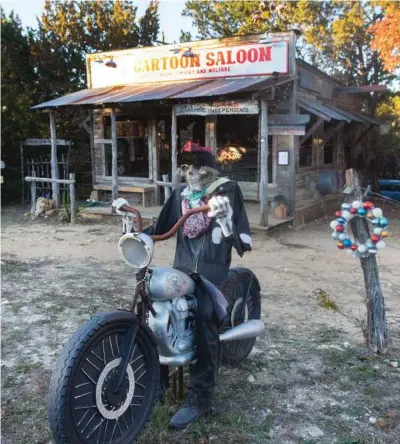  ?? ?? På motorcykel får man mulighed for at se mange facetter af Texas. Foto: Frank Sebastian Hansen