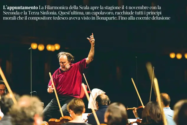  ??  ?? Andante sostenuto
In alto, Riccardo Chailly durante una prova con la Filarmonic­a della Scala (Foto Giovanni Peletti). Il direttore guiderà l’orchestra agli inizi del 2020 a Colonia, Anversa, Essen e Parigi. Seguiranno Roma, Amburgo, Norimberga, Monaco e Friburgo. Nell’autunno 2020, il ritorno in Giappone dopo 12 anni, a Tokyo e Nagoya