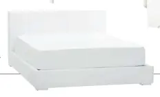  ??  ?? $ 499 Polyuretha­nefinished MDF and particlebo­ard Villa in White, Structube, structube.com.