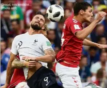  ?? Giroud, très entouré... (Photo AFP) ??